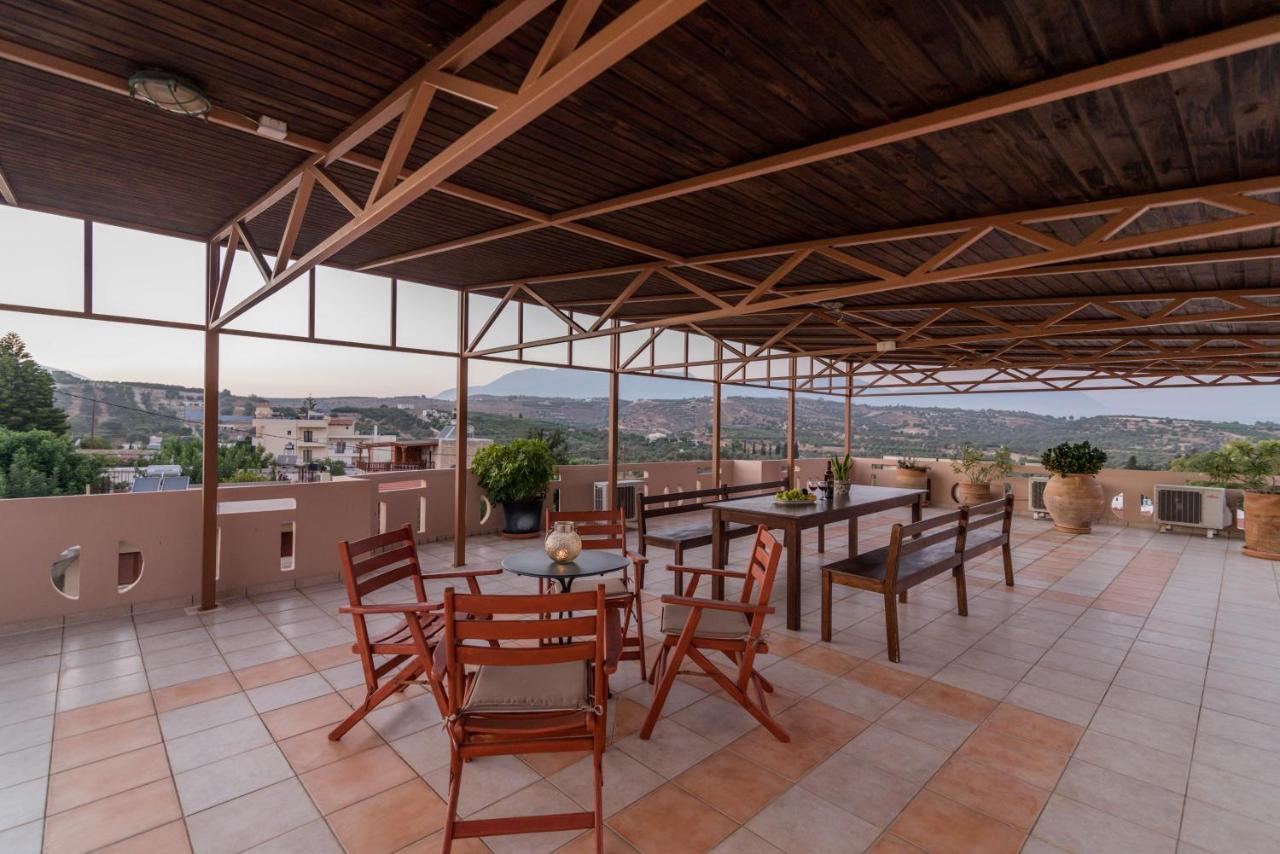 Filia Apartments Пицидия Екстериор снимка