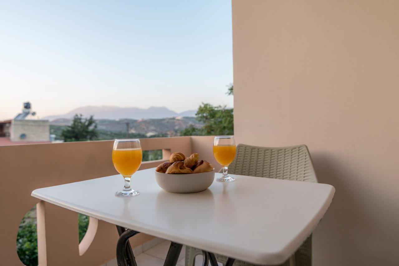 Filia Apartments Пицидия Екстериор снимка