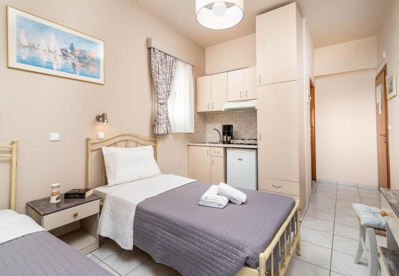 Filia Apartments Пицидия Екстериор снимка