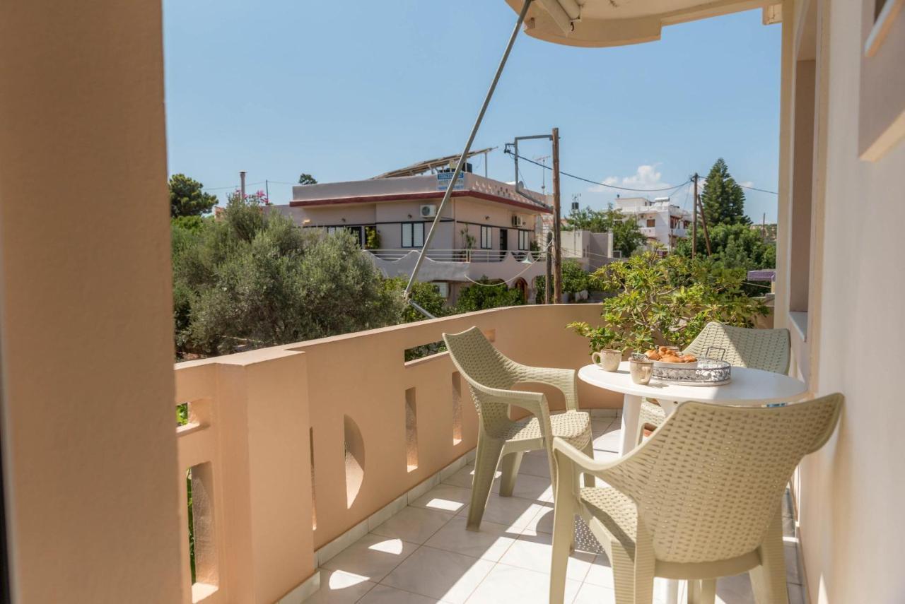 Filia Apartments Пицидия Екстериор снимка